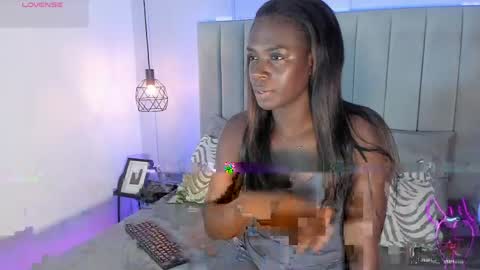 candyyvega online show from April 4, 8:28 pm