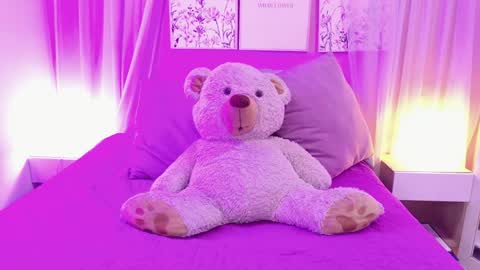 cane  online show from April 10, 12:10 pm