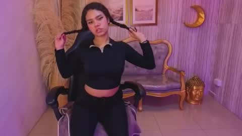 canela_s1 online show from November 1, 8:33 pm