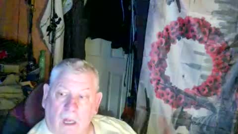 canoelicker69 online show from April 12, 10:20 am