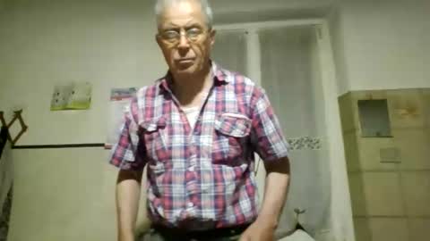Snapshot of cantera577 chatting on May 27, 8:06 pm cantera577 online show from May 27, 8:06 pm