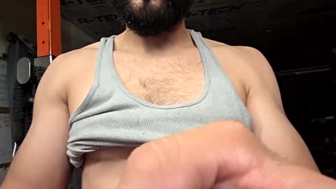 Snapshot of cappinrc8 chatting on October 29, 4:37 am cappinrc8 online show from October 29, 4:37 am