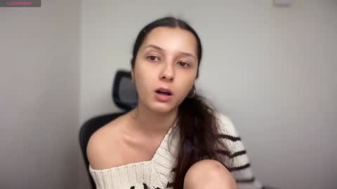 Snapshot of cappuccinokiss chatting on January 13, 3:04 pm Emma online show from January 13, 3:04 pm