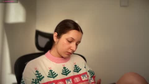 Snapshot of cappuccinokiss chatting on January 14, 1:38 pm Emma online show from January 14, 1:38 pm