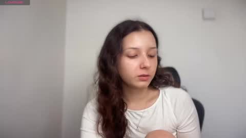 Snapshot of cappuccinokiss chatting on January 17, 8:56 am Emma online show from January 17, 8:56 am