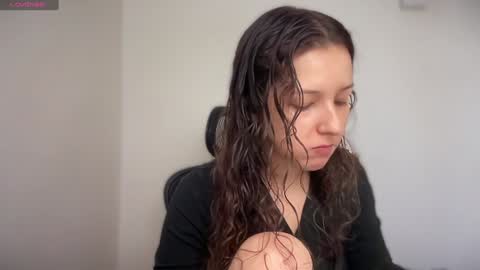 Snapshot of cappuccinokiss chatting on January 30, 11:22 am Emma online show from January 30, 11:22 am