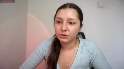 Snapshot of cappuccinokiss chatting on February 5, 12:27 pm Emma online show from February 5, 12:27 pm