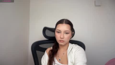 Snapshot of cappuccinokiss chatting on February 12, 3:05 pm Emma online show from February 12, 3:05 pm