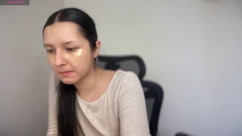 Snapshot of cappuccinokiss chatting on March 3, 10:38 am Emma online show from March 3, 10:38 am