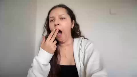 Snapshot of cappuccinokiss chatting on September 19, 7:32 am Emma online show from September 19, 7:32 am