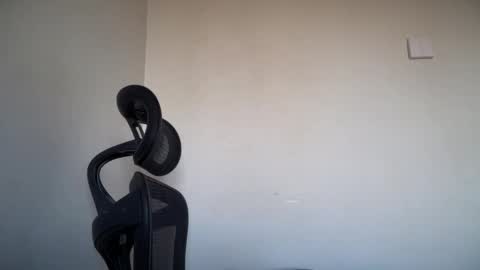 Snapshot of cappuccinokiss chatting on October 29, 6:37 am Emma online show from October 29, 6:37 am