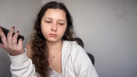 Emma online show from January 8, 9:00 am