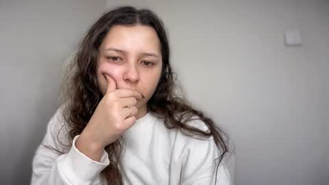 Emma online show from February 4, 7:25 am