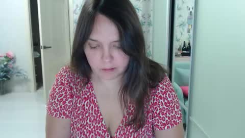 Snapshot of cappuchinno chatting on December 21, 12:56 pm cappuchinno online show from December 21, 12:56 pm