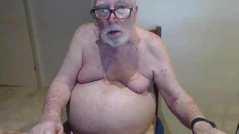 Snapshot of capt5105 chatting on February 27, 11:10 am capt5105 online show from February 27, 11:10 am