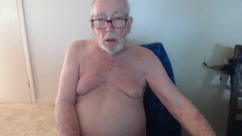 Snapshot of capt5105 chatting on February 23, 3:48 am capt5105 online show from February 23, 3:48 am