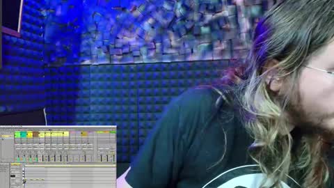 Snapshot of captain_claw_dj chatting on September 16, 2:23 am Captain Claw Arturo online show from September 16, 2:23 am