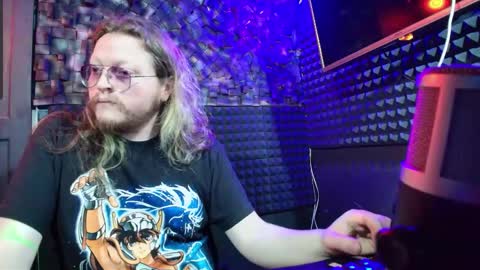 Snapshot of captain_claw_dj chatting on September 17, 1:40 am Captain Claw Arturo online show from September 17, 1:40 am