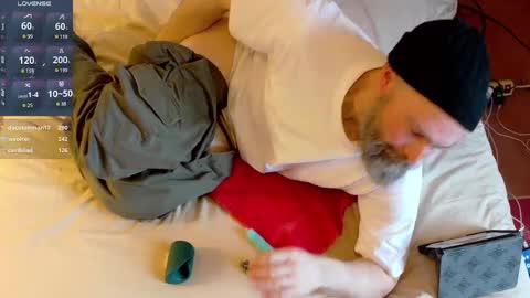 Snapshot of captain_flynt chatting on January 26, 2:41 pm captain_flynt online show from January 26, 2:41 pm