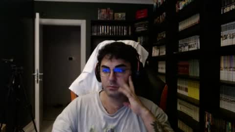 Snapshot of captainshanks chatting on June 16, 12:02 am captainshanks online show from June 16, 12:02 am