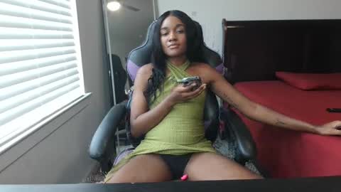 Krystal   online show from February 22, 9:46 pm