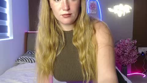 Lana online show from April 16, 3:29 am