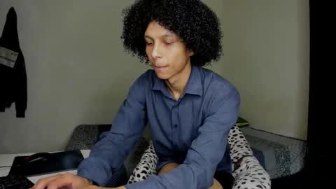 Snapshot of cardrey05 chatting on February 8, 1:09 am Carlos and Cristian online show from February 8, 1:09 am