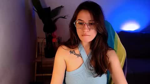 Snapshot of care_sensual chatting on November 29, 12:13 am Mary online show from November 29, 12:13 am