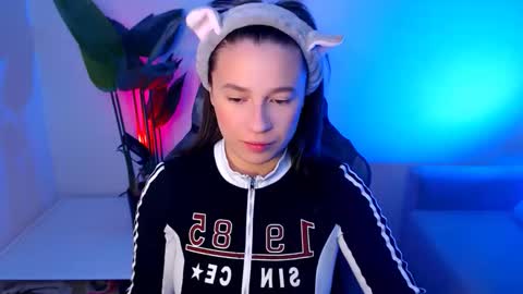 Mary online show from February 5, 4:50 am