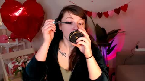 Mary online show from April 2, 7:33 pm