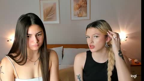 caressyourself online show from January 16, 2:51 pm