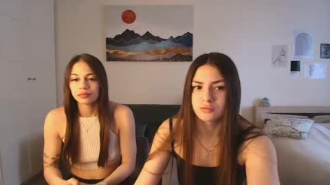 caressyourself online show from April 13, 5:13 am