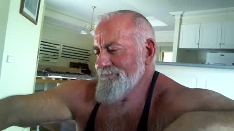 C A Rey online show from January 16, 11:53 pm