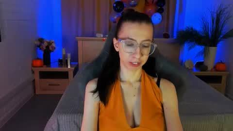 Snapshot of careyjonas chatting on October 23, 5:33 pm careyjonas online show from October 23, 5:33 pm