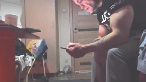 Laz online show from December 14, 10:09 am