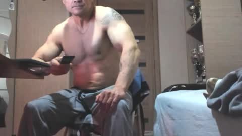 Laz online show from December 22, 9:45 pm