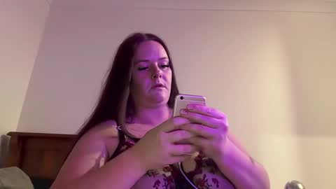 Snapshot of carinabro10 chatting on May 12, 10:12 am carinabro10 online show from May 12, 10:12 am