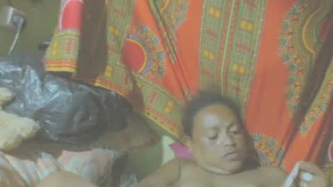 carinesexy69 online show from February 4, 11:49 pm