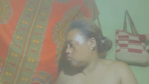 carinesexy69 online show from February 12, 9:22 pm