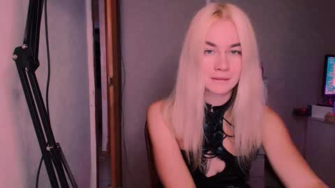 Carin online show from September 30, 6:02 pm