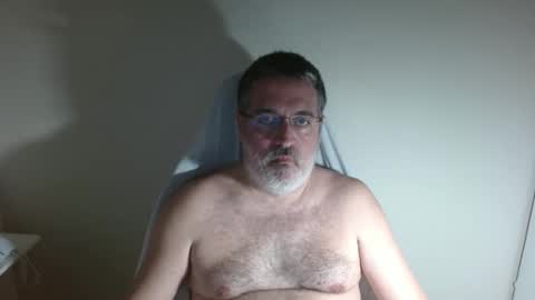 Snapshot of carinhosojpa chatting on May 25, 4:51 am carinhosojpa online show from May 25, 4:51 am