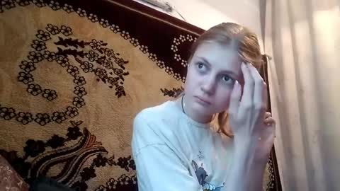 Snapshot of carissaalderson chatting on May 25, 2:17 am Kira online show from May 25, 2:17 am