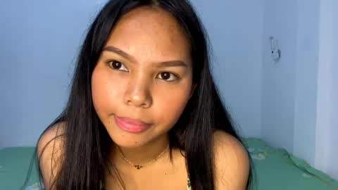 Cassie online show from April 17, 2:31 pm