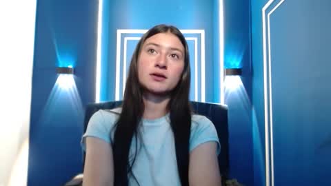 Snapshot of caritoluna_ chatting on November 27, 3:41 am Carito online show from November 27, 3:41 am