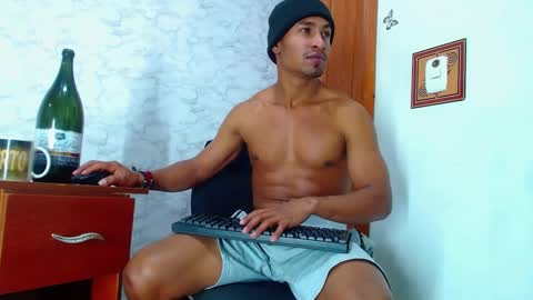 Snapshot of carl_jhonson1 chatting on December 27, 7:24 pm carl_jhonson1 online show from December 27, 7:24 pm