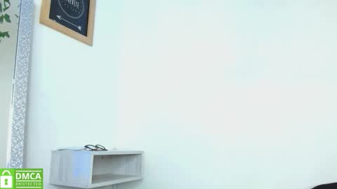 Snapshot of carla_beer chatting on November 5, 11:32 am Carla online show from November 5, 11:32 am