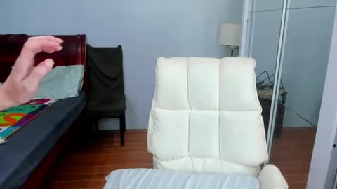 Snapshot of carla_bigcock09 chatting on February 7, 1:01 pm carla_bigcock09 online show from February 7, 1:01 pm