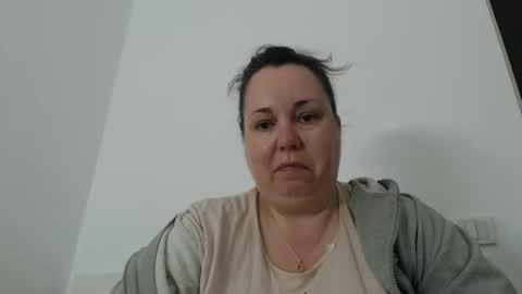 Carlaruth online show from April 8, 3:06 am