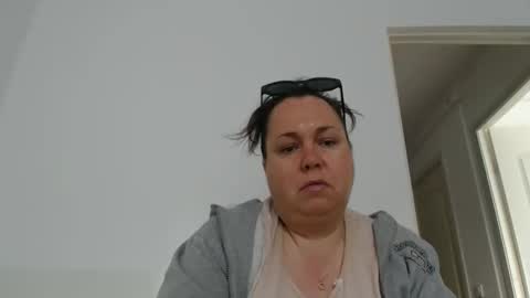 Carlaruth online show from April 13, 4:40 am