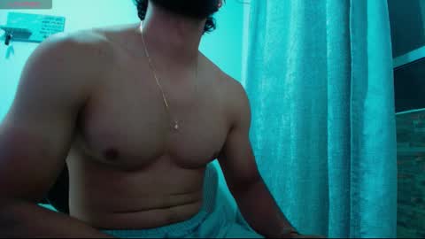 Snapshot of carlbadams96 chatting on November 16, 11:54 pm sebasfit online show from November 16, 11:54 pm